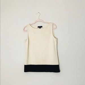 St. John Nude and Black tank top